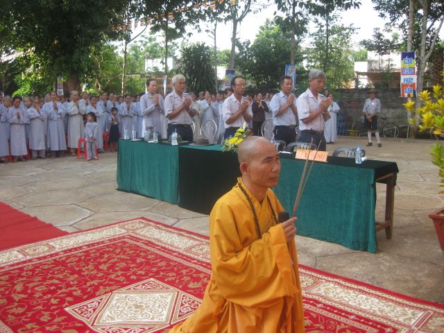 BAN HƯỚNG DẪN tỉnh thăm viếng các đơn vị nhân mùa Phật Đản